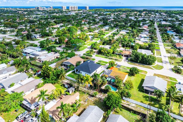 3361 NE 4th Avenue, Boca Raton, FL 33431