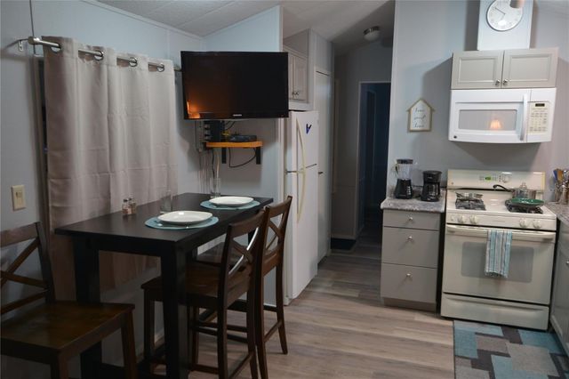 25144 NE 140TH LOOP, Fort Mc Coy, FL 32134