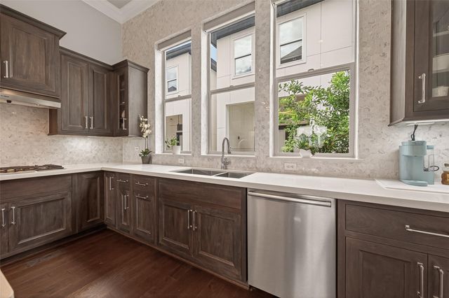 2709 Kinsley Oaks Drive, Houston, TX 77007