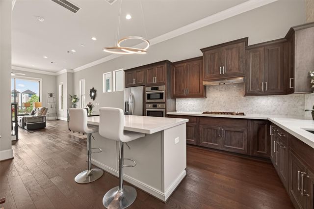 2709 Kinsley Oaks Drive, Houston, TX 77007