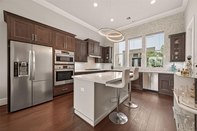 2709 Kinsley Oaks Drive, Houston, TX 77007