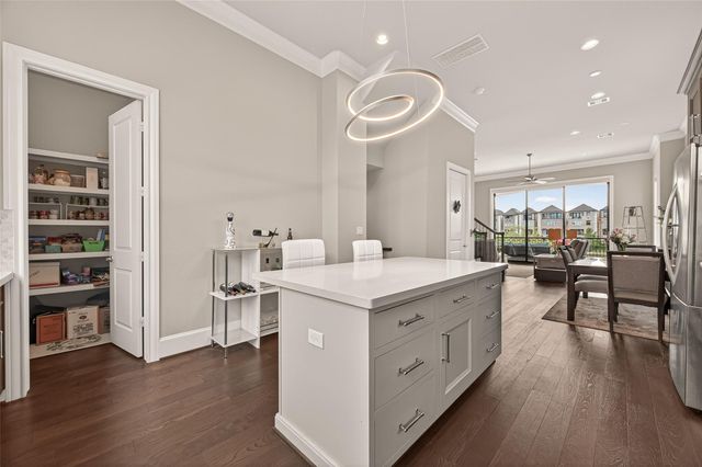 2709 Kinsley Oaks Drive, Houston, TX 77007