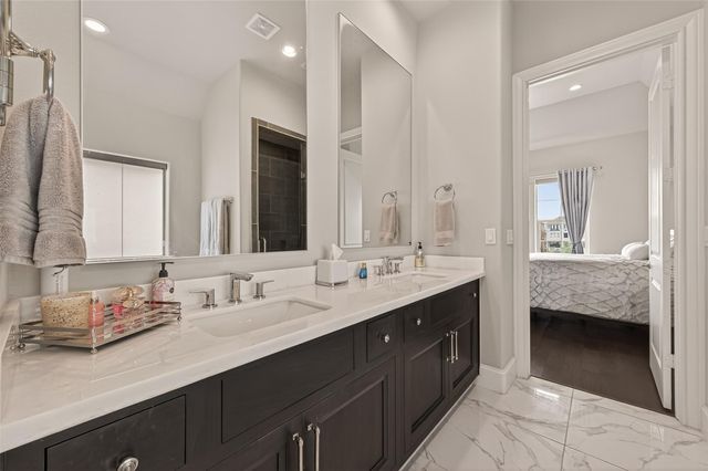 2709 Kinsley Oaks Drive, Houston, TX 77007