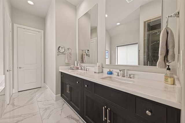 2709 Kinsley Oaks Drive, Houston, TX 77007