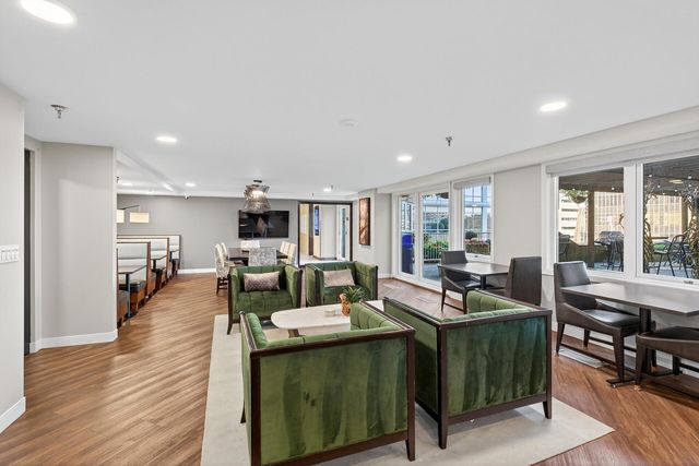 433 S 7th Street 2121, Minneapolis, MN 55415