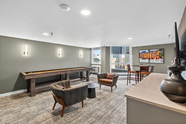 433 S 7th Street 2121, Minneapolis, MN 55415