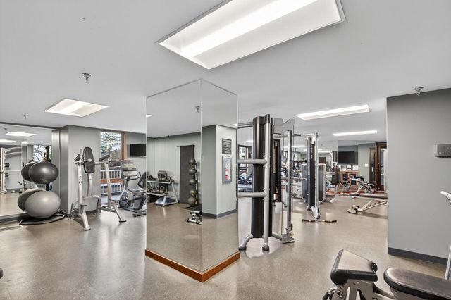 433 S 7th Street 2121, Minneapolis, MN 55415