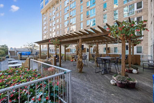 433 S 7th Street 2121, Minneapolis, MN 55415