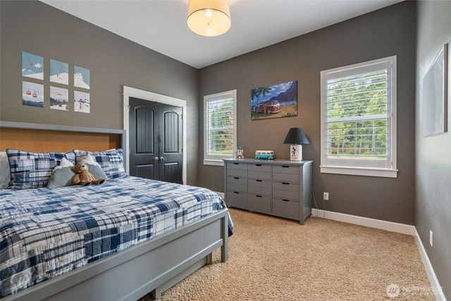 8022 57th Lane NE, Olympia, WA 98516