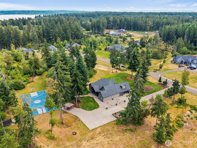 8022 57th Lane NE, Olympia, WA 98516