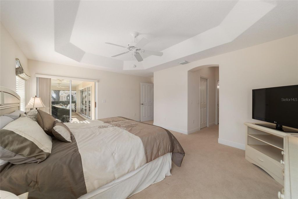 Image 16 of property listing at 2505 HEATH SPRINGS DRIVE, The Villages, FL 32162