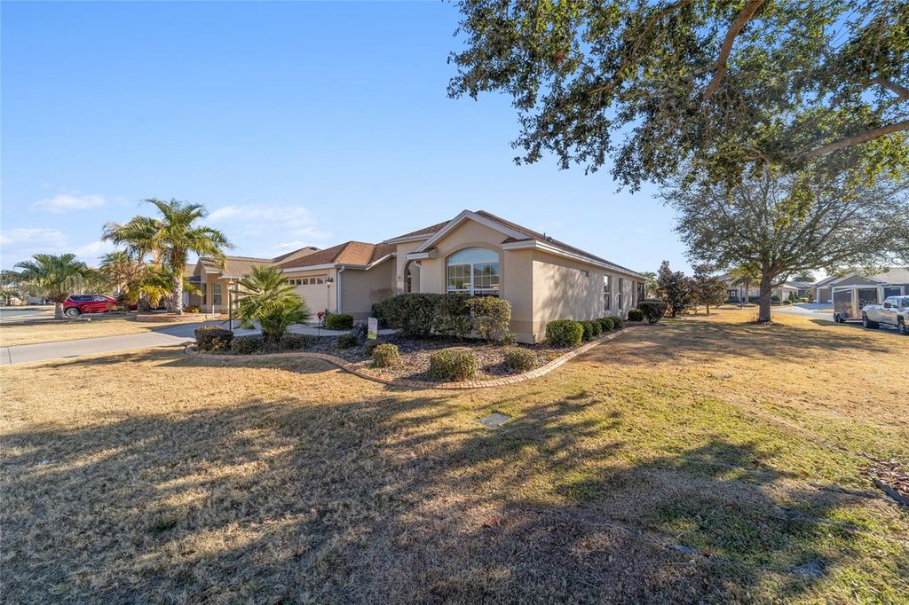 Image 33 of property listing at 2505 HEATH SPRINGS DRIVE, The Villages, FL 32162