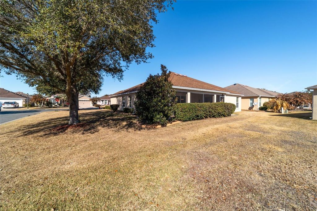 Image 34 of property listing at 2505 HEATH SPRINGS DRIVE, The Villages, FL 32162