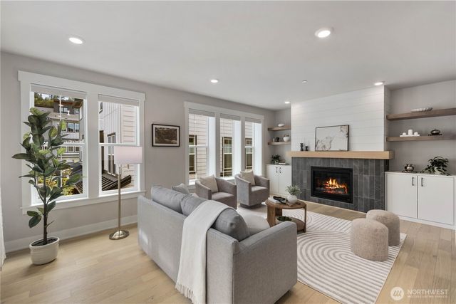 14315 149th Place NE, Woodinville, WA 98072