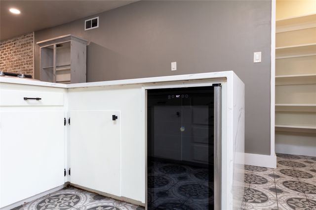 3217 Cedarcroft Lane, Dallas, TX 75233