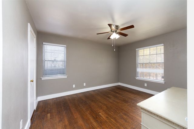 3217 Cedarcroft Lane, Dallas, TX 75233