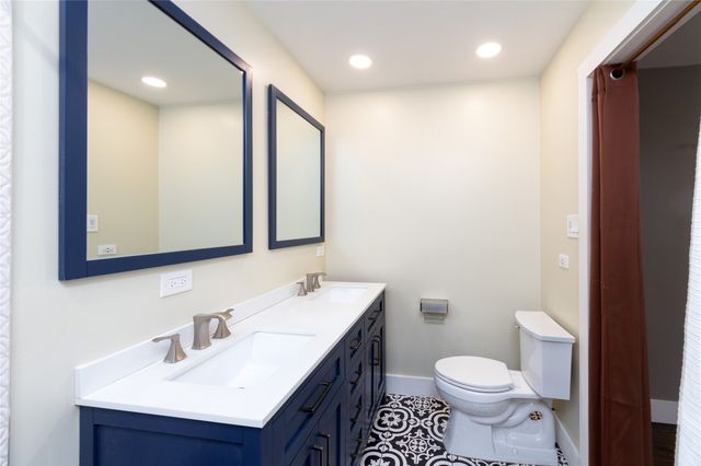 3217 Cedarcroft Lane, Dallas, TX 75233