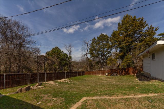 3217 Cedarcroft Lane, Dallas, TX 75233