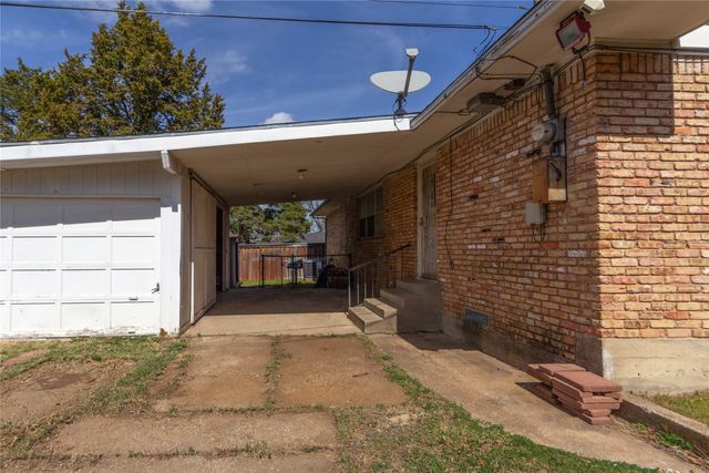 3217 Cedarcroft Lane, Dallas, TX 75233