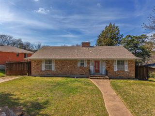 3217 Cedarcroft Lane, Dallas, TX 75233