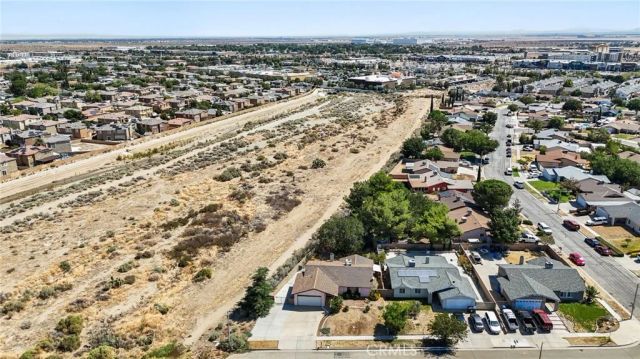 39144 Whiteash Drive, Palmdale, CA 93551