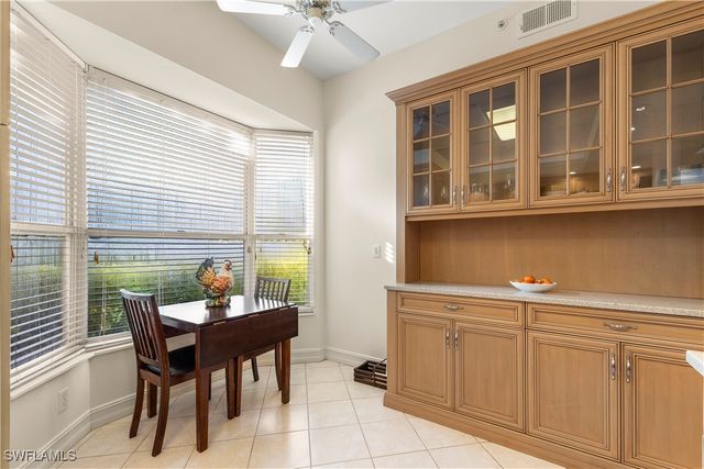 1875 Les Chateaux Blvd 104, Naples, FL 34109