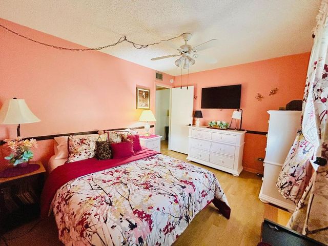 222 Pine Hov Circle A-1, Greenacres, FL 33463