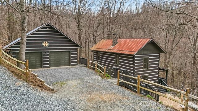 1444 Rich Mountain Road, Zionville, NC 28698