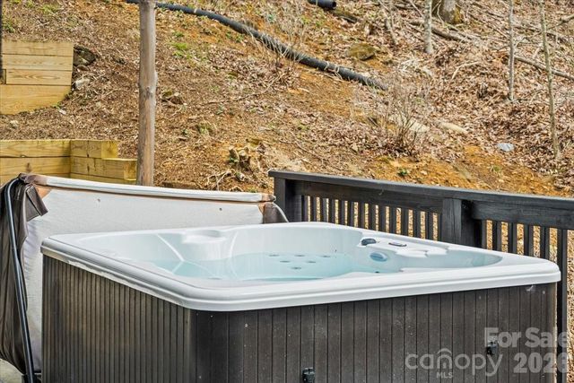1444 Rich Mountain Road, Zionville, NC 28698