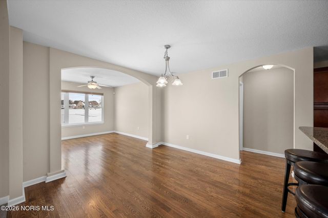 1015 Plumcreek Road, Toledo, OH 43615