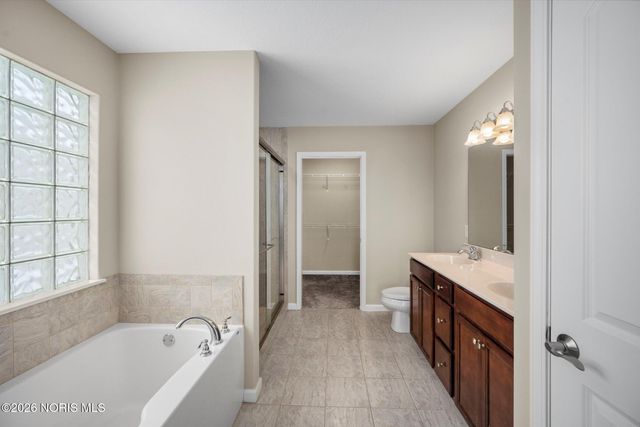 1015 Plumcreek Road, Toledo, OH 43615