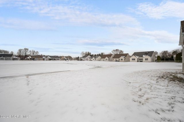 1015 Plumcreek Road, Toledo, OH 43615