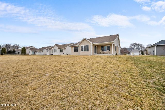 1015 Plumcreek Road, Toledo, OH 43615