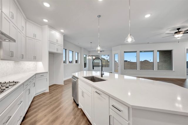 732 Shinnery Oak Way, Waxahachie, TX 75165
