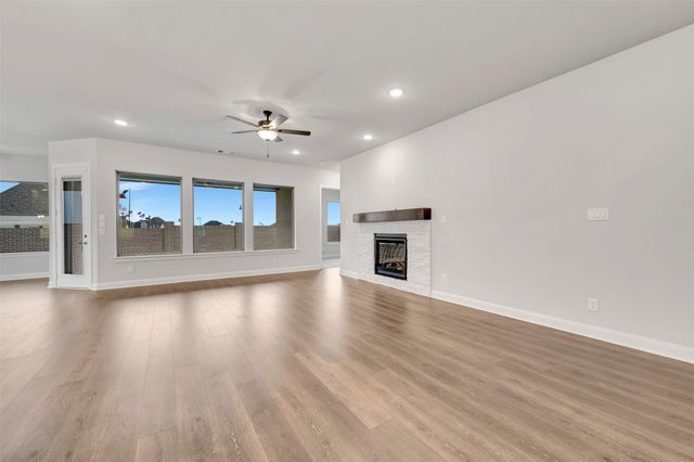 732 Shinnery Oak Way, Waxahachie, TX 75165