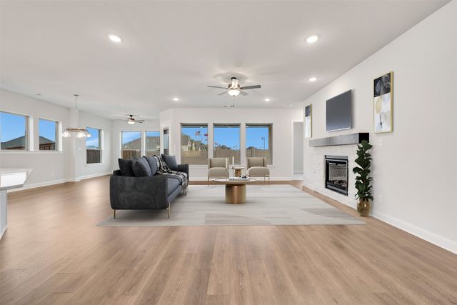 732 Shinnery Oak Way, Waxahachie, TX 75165