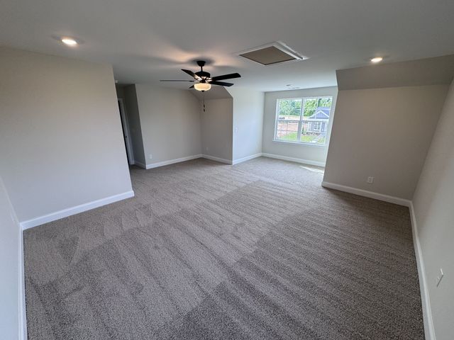 1824 Flatwaters St, Spring Hill, TN 37174
