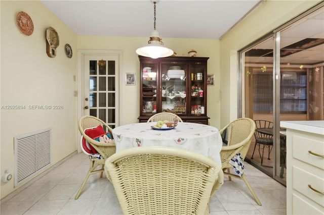 4901 NW 53rd St, Tamarac, FL 33319