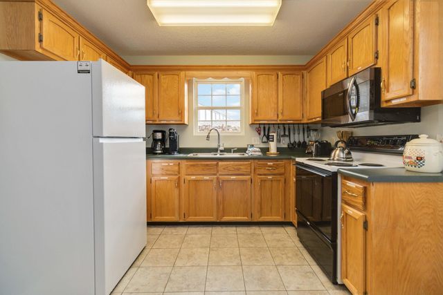 607 Enchanted Forest Way, Burnside, KY 42519