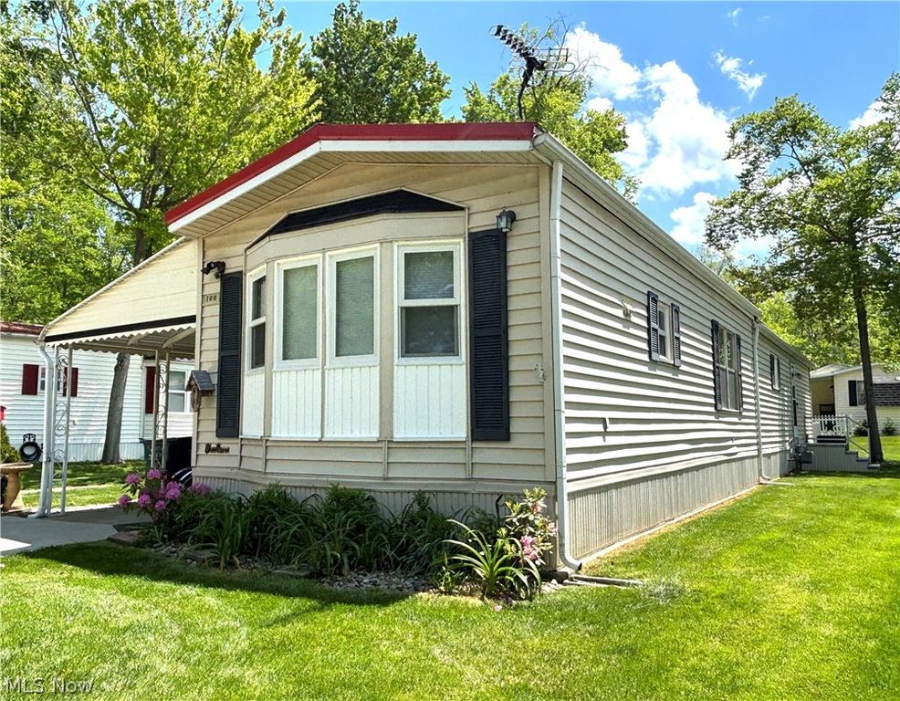 1229 Columbiana Lisbon Road 100, Columbiana, OH 44408