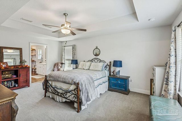 5653 Burr St, Milton, FL 32570