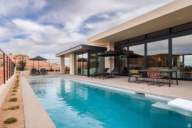 63 E COLIMA RD, Washington, UT 84780