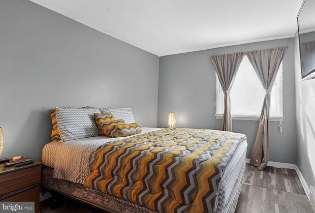 4026 GIDEON RD, Brookhaven, PA 19015