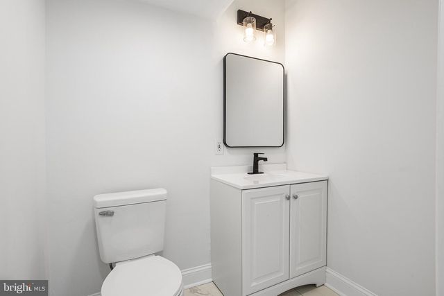 410 WALNUT AVE, Laurel Springs, NJ 08021