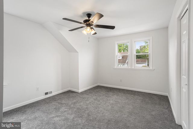 410 WALNUT AVE, Laurel Springs, NJ 08021