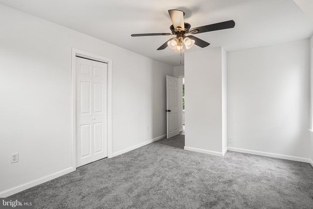 410 WALNUT AVE, Laurel Springs, NJ 08021