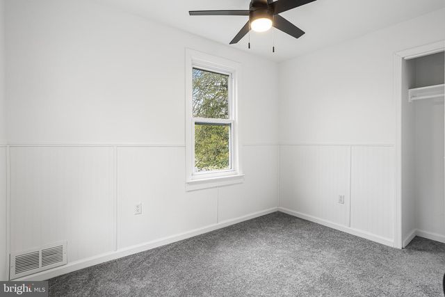 410 WALNUT AVE, Laurel Springs, NJ 08021