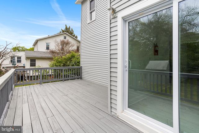 410 WALNUT AVE, Laurel Springs, NJ 08021
