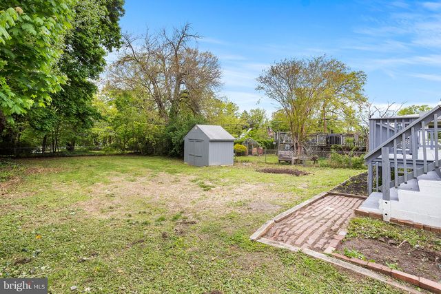 410 WALNUT AVE, Laurel Springs, NJ 08021