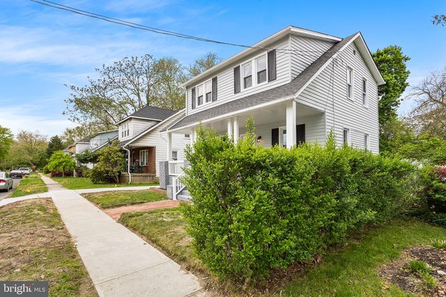 410 WALNUT AVE, Laurel Springs, NJ 08021